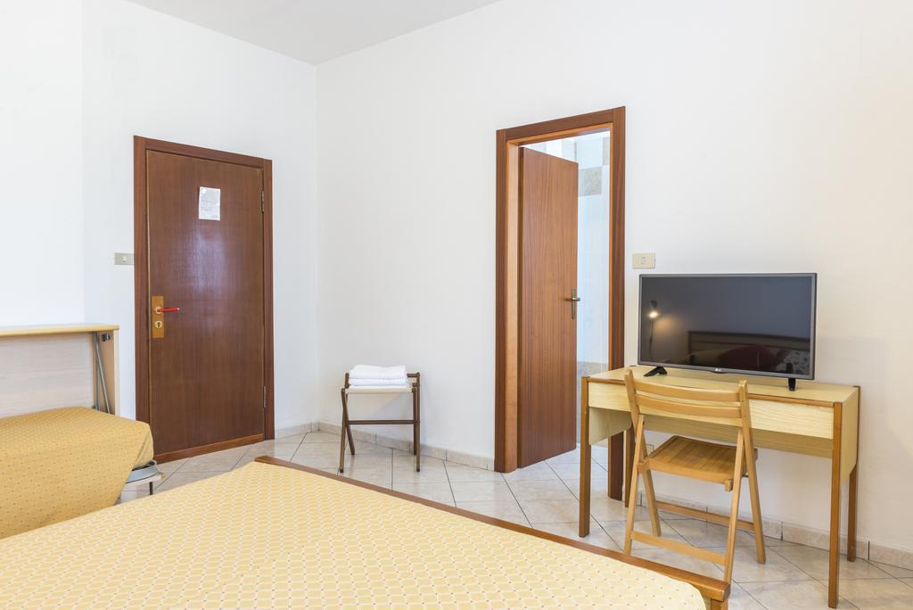 Hotel Cristina San Rocco di Piegara Exterior foto