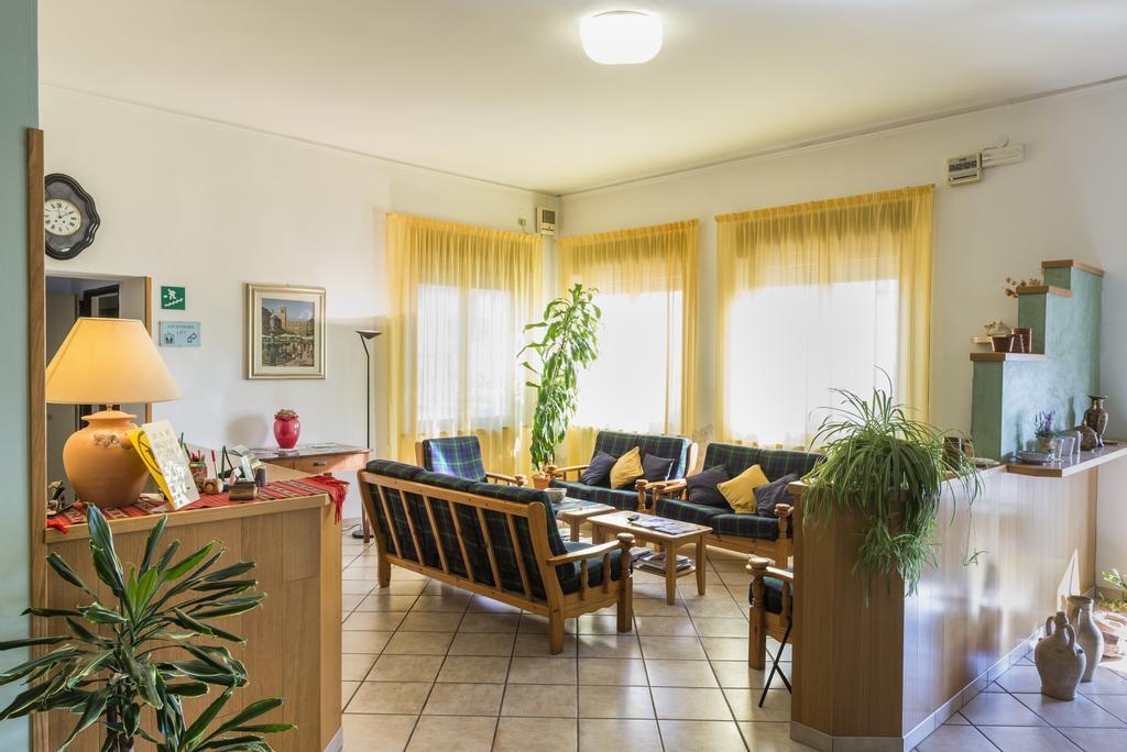 Hotel Cristina San Rocco di Piegara Exterior foto